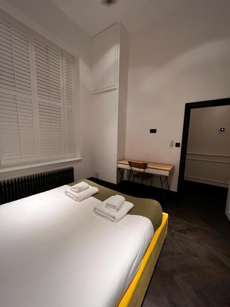 Earl'S Court Luxe Apartment London Bagian luar foto